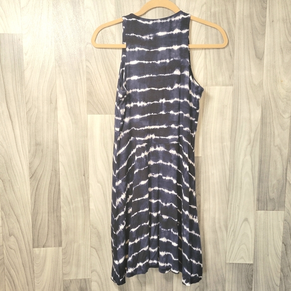 Athleta Santorini Thera Tie Dye Blue Striped Dress Size S Sleeveless Flare - Picture 9 of 11
